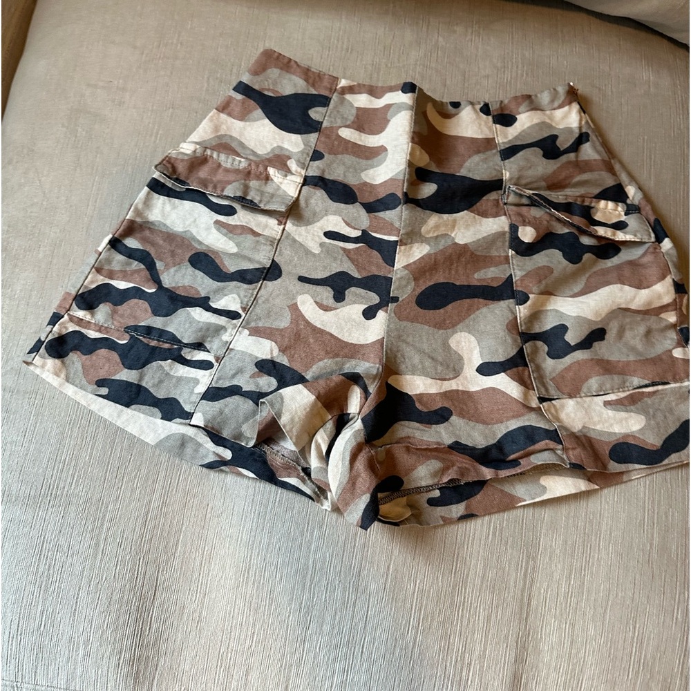 Zara Camo Linen Shorts